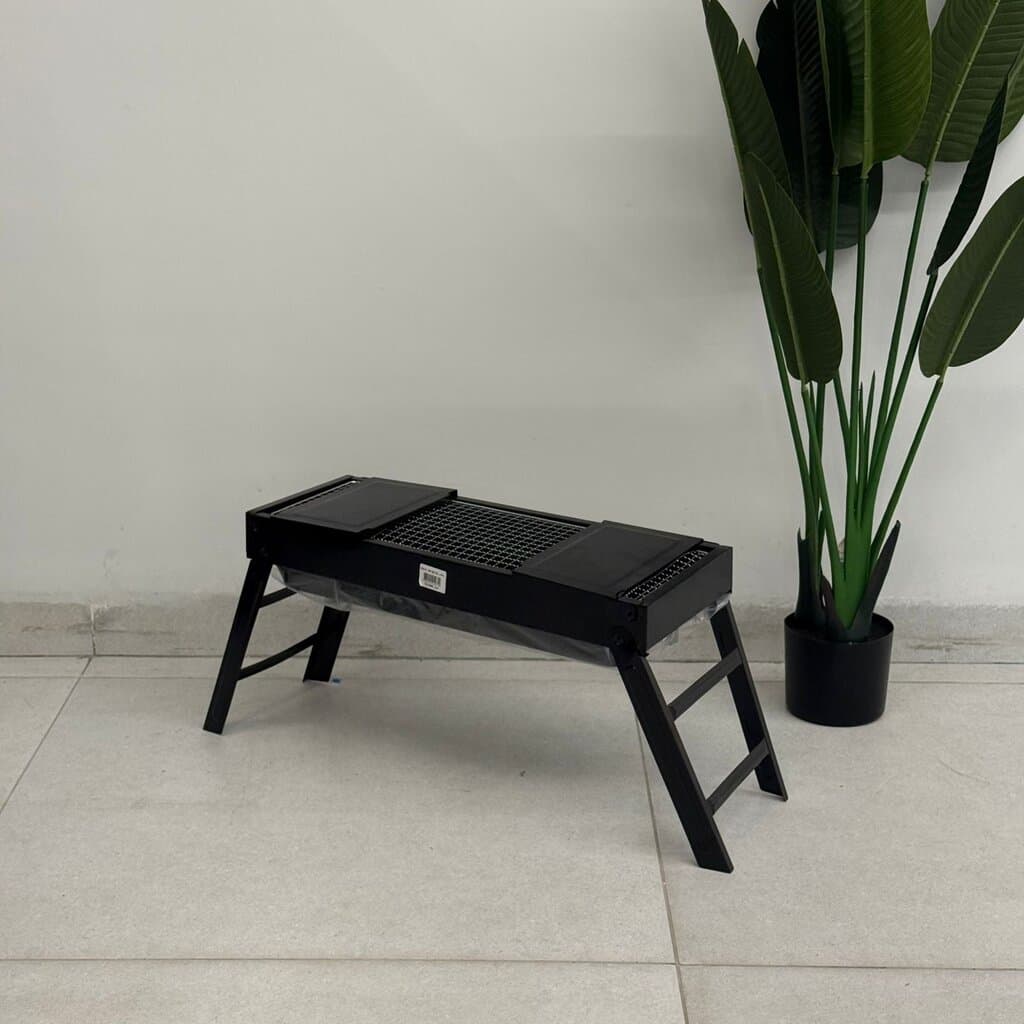 Foldable Portable Charcoal Barbecue Grill with Side Tray 5