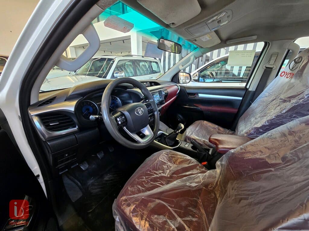 Toyota Hilux 5