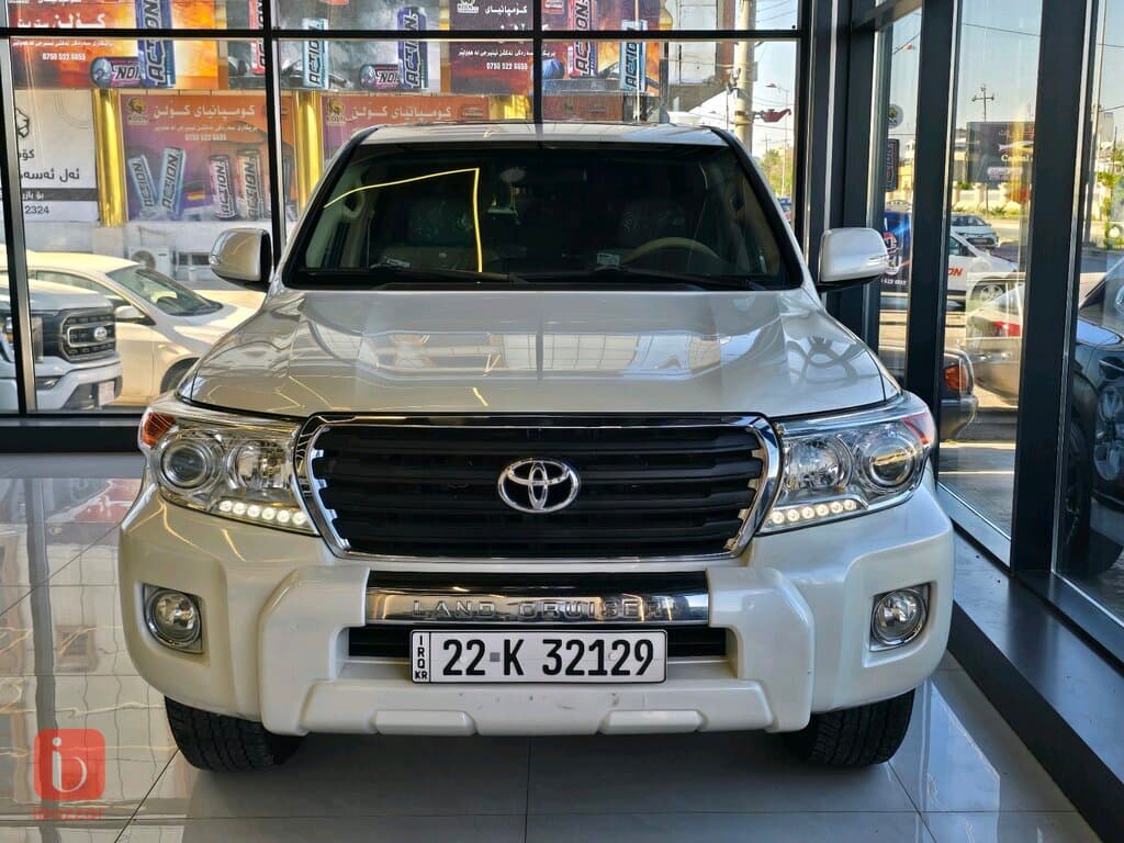 Toyota Land Cruiser GXR 1
