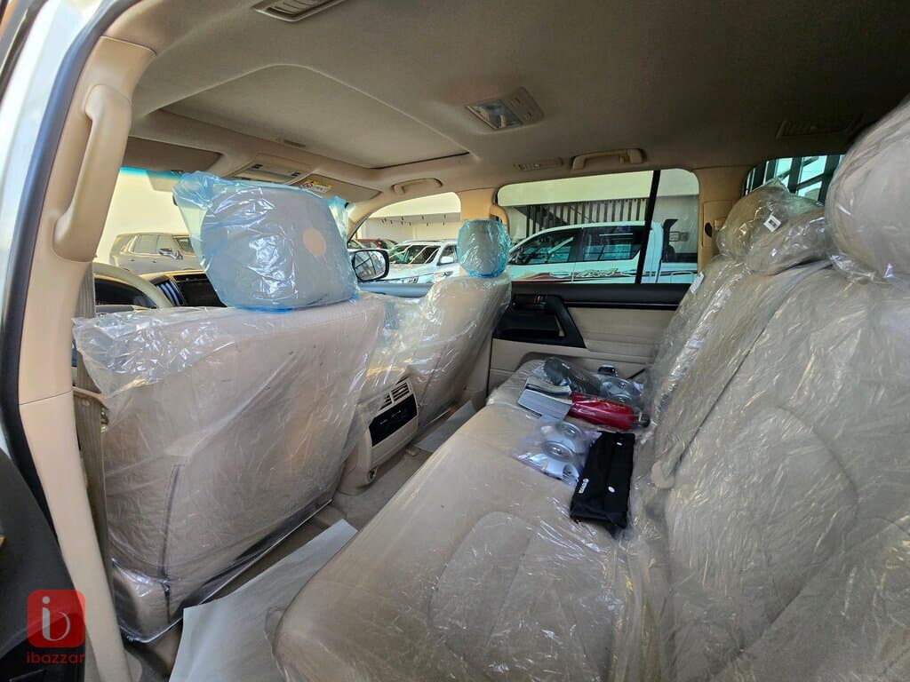 Toyota Land Cruiser GXR 5