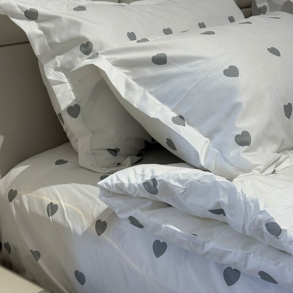 Elegant Bedding Set – 6 Pieces 9