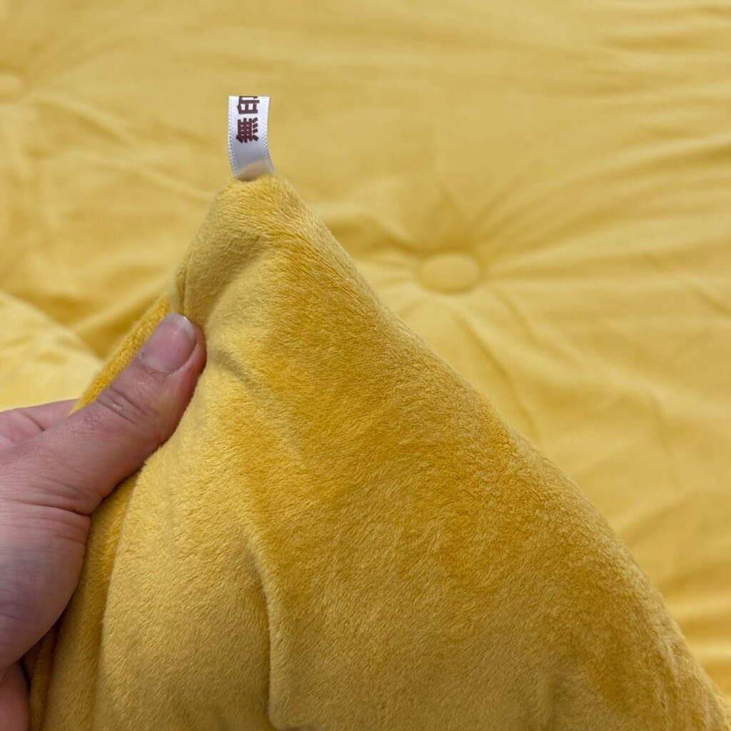 Modern Luxury Plush Comforter 6