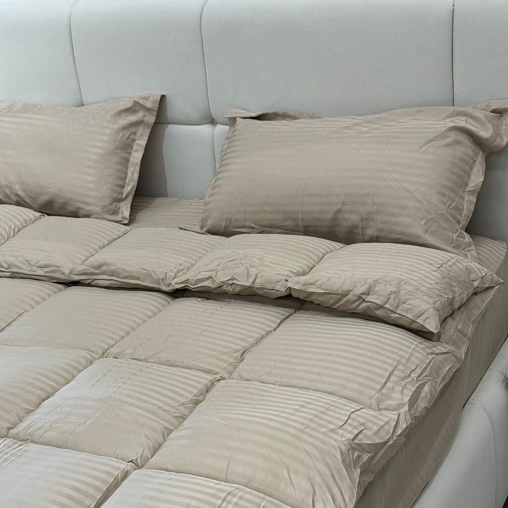 Luxury Bedroom Bedding Set – 4 Pieces 3