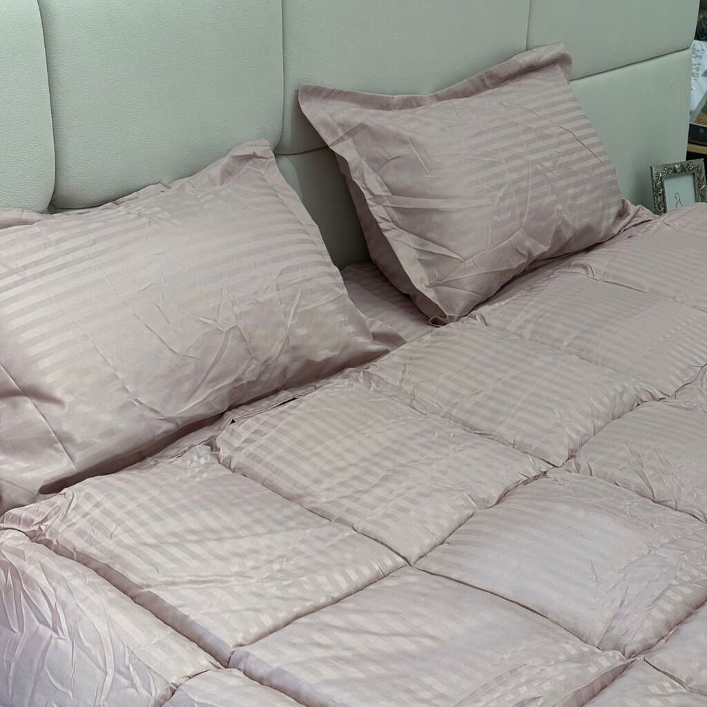 Luxury Bedroom Bedding Set – 4 Pieces 8