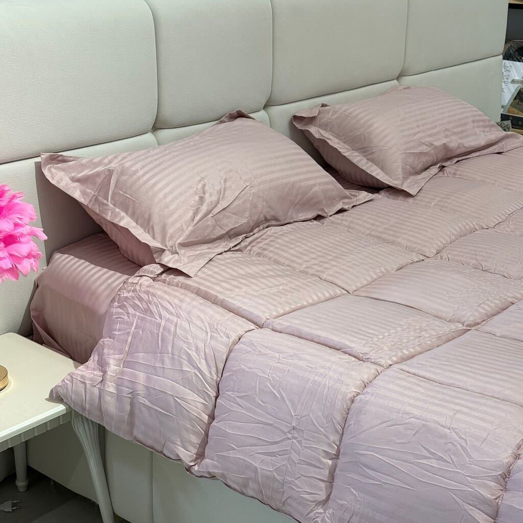 Luxury Bedroom Bedding Set – 4 Pieces 10