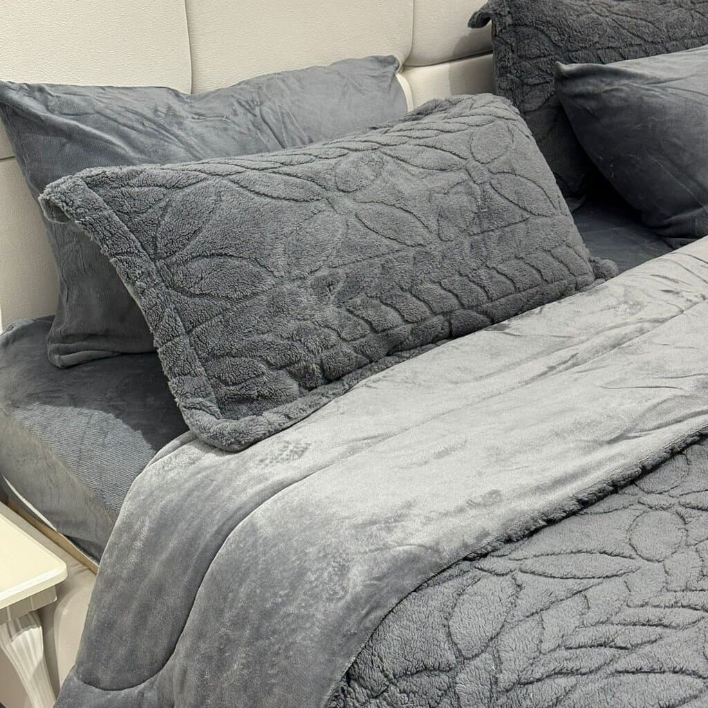 6 PCS - Modern Grey Plush Comforter Set 5