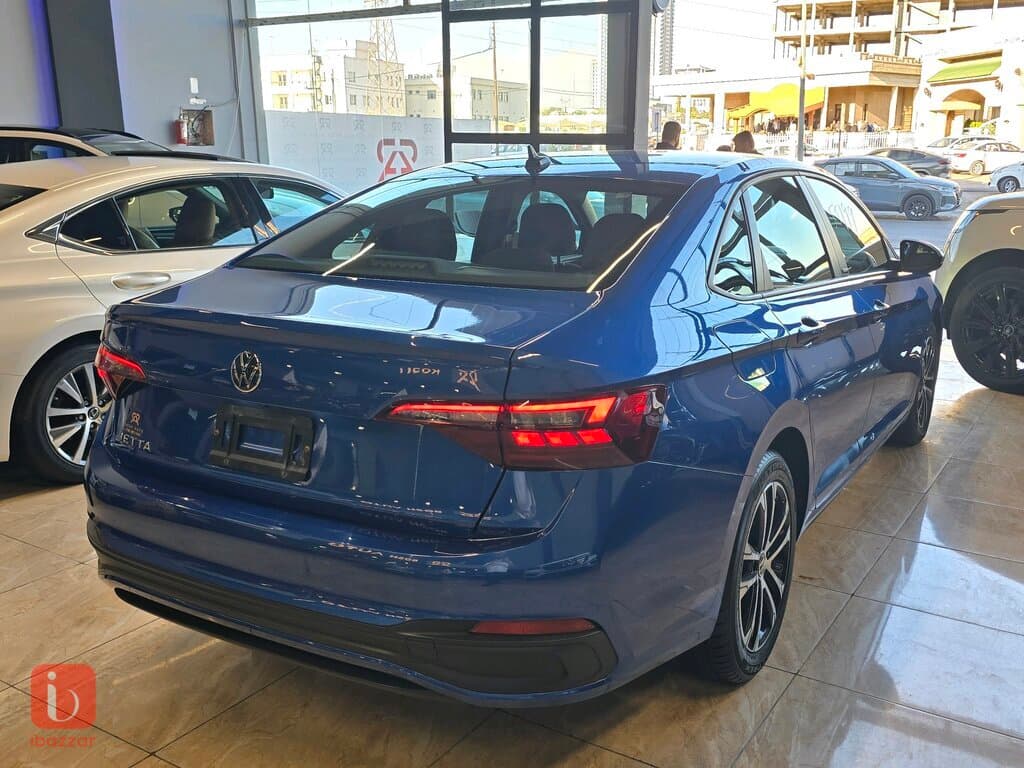 Volkswagen Jetta S 6