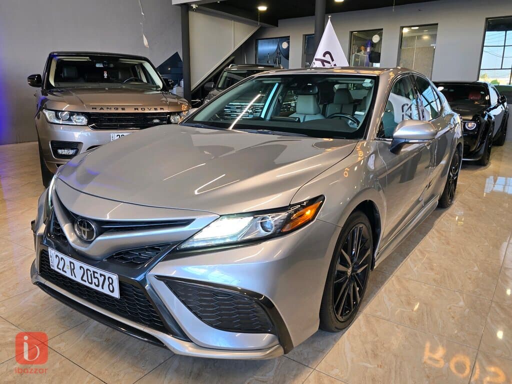 Toyota Camry XSE 3