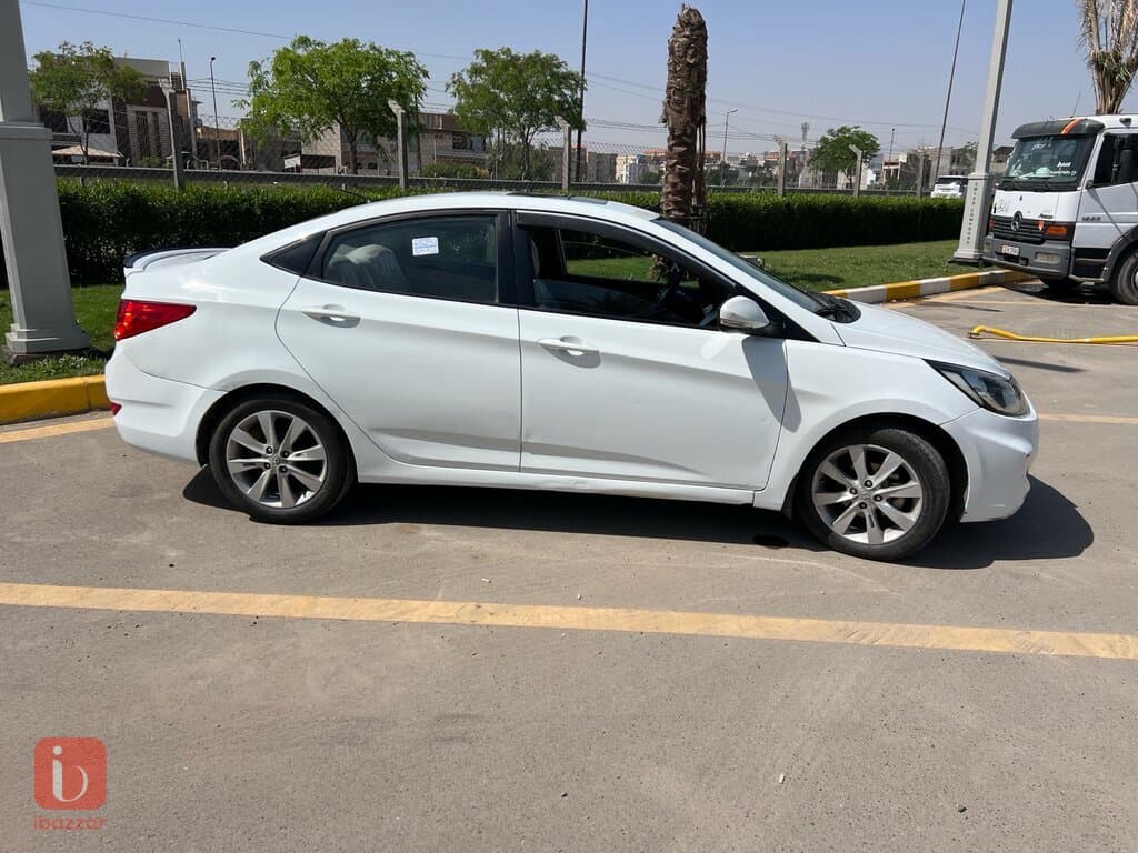 Hyundai Accent GL 7