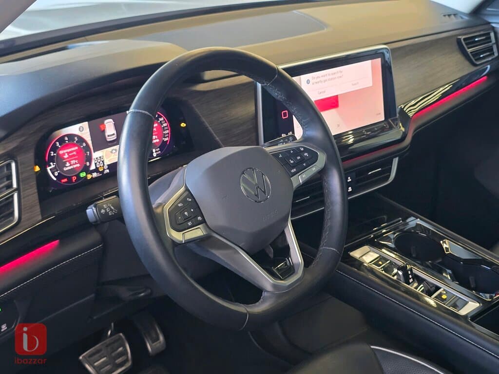 Volkswagen Atlas SEL Premium 8