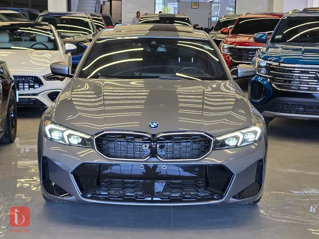 BMW 3-Series 330e 1