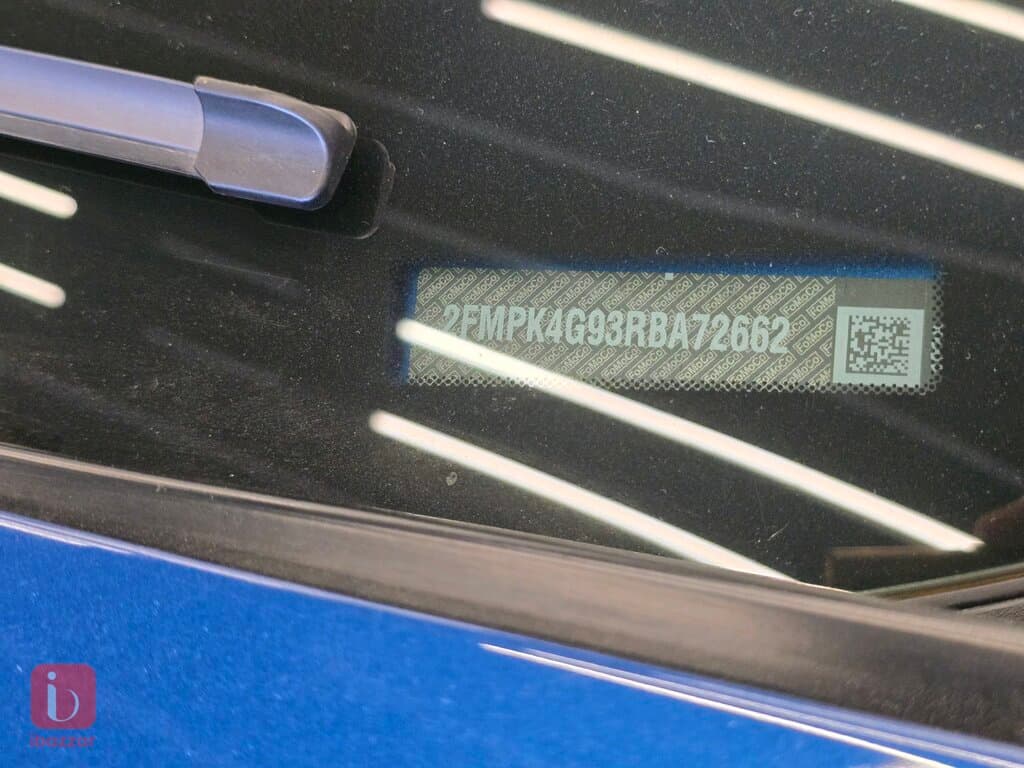 Ford Edge SE 8