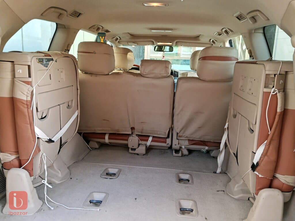 Toyota Land Cruiser GXR 7