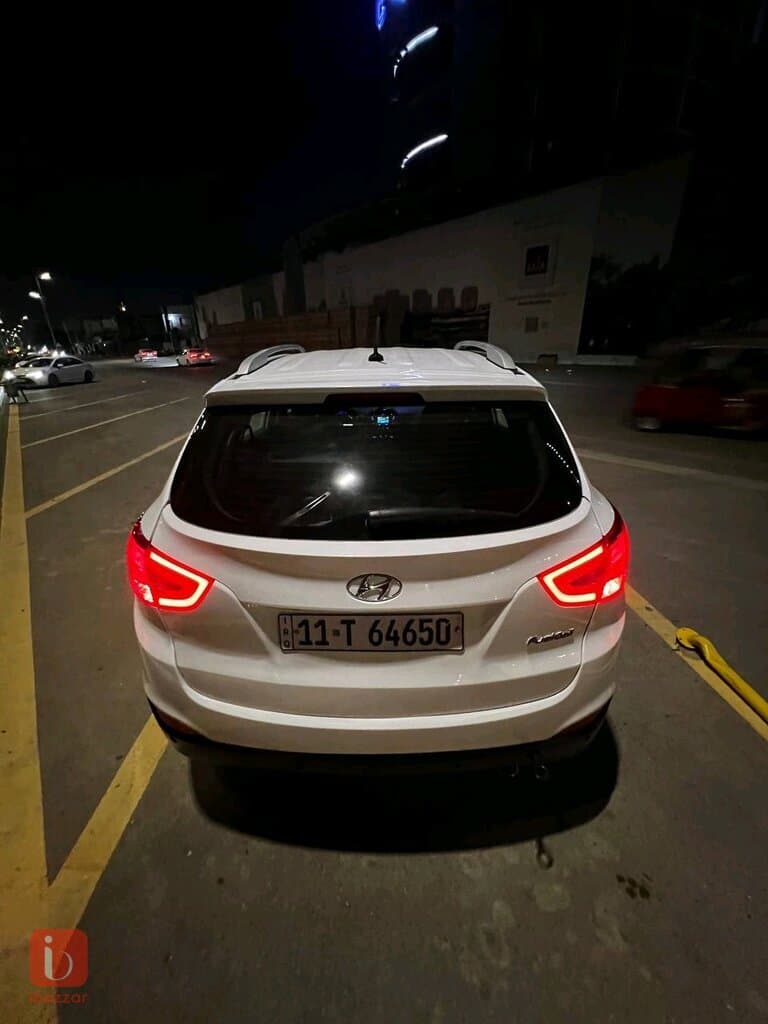 Hyundai Tucson 4