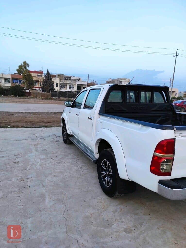 Toyota Hilux 10