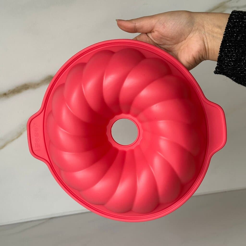 Colorful Non-Stick Silicone Cake Baking Mold 3