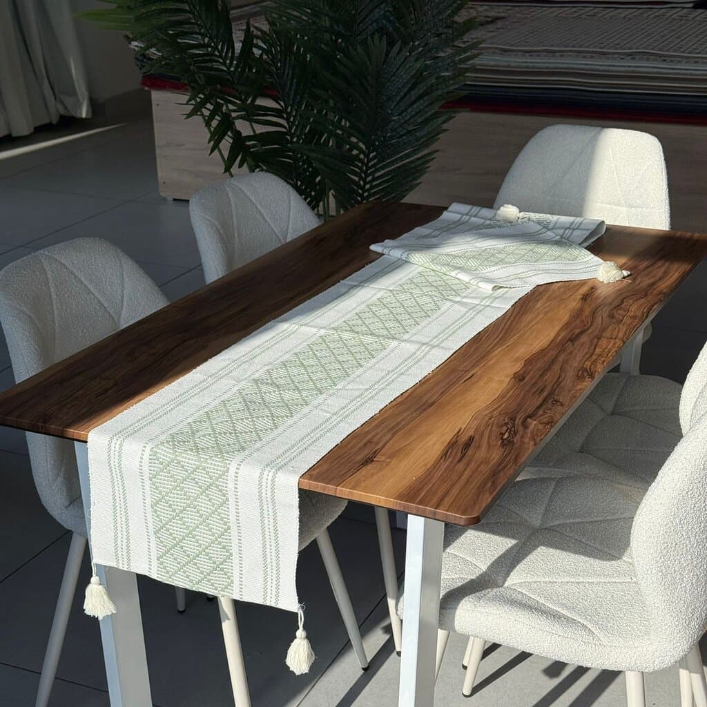35 × 228 cm Decorative Woven Table Runner with Tassel Detail 7