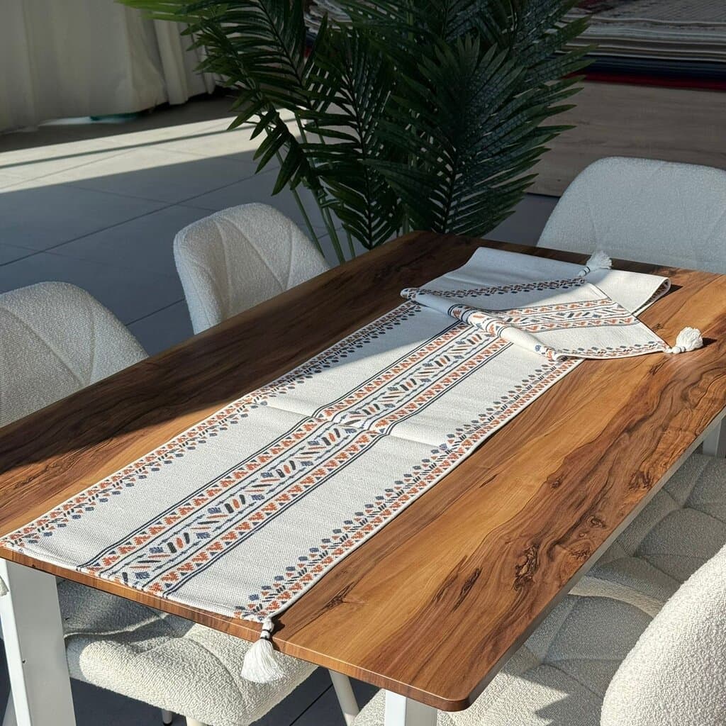 35 × 180 cm Decorative Woven Table Runner with Tassel Detail 2