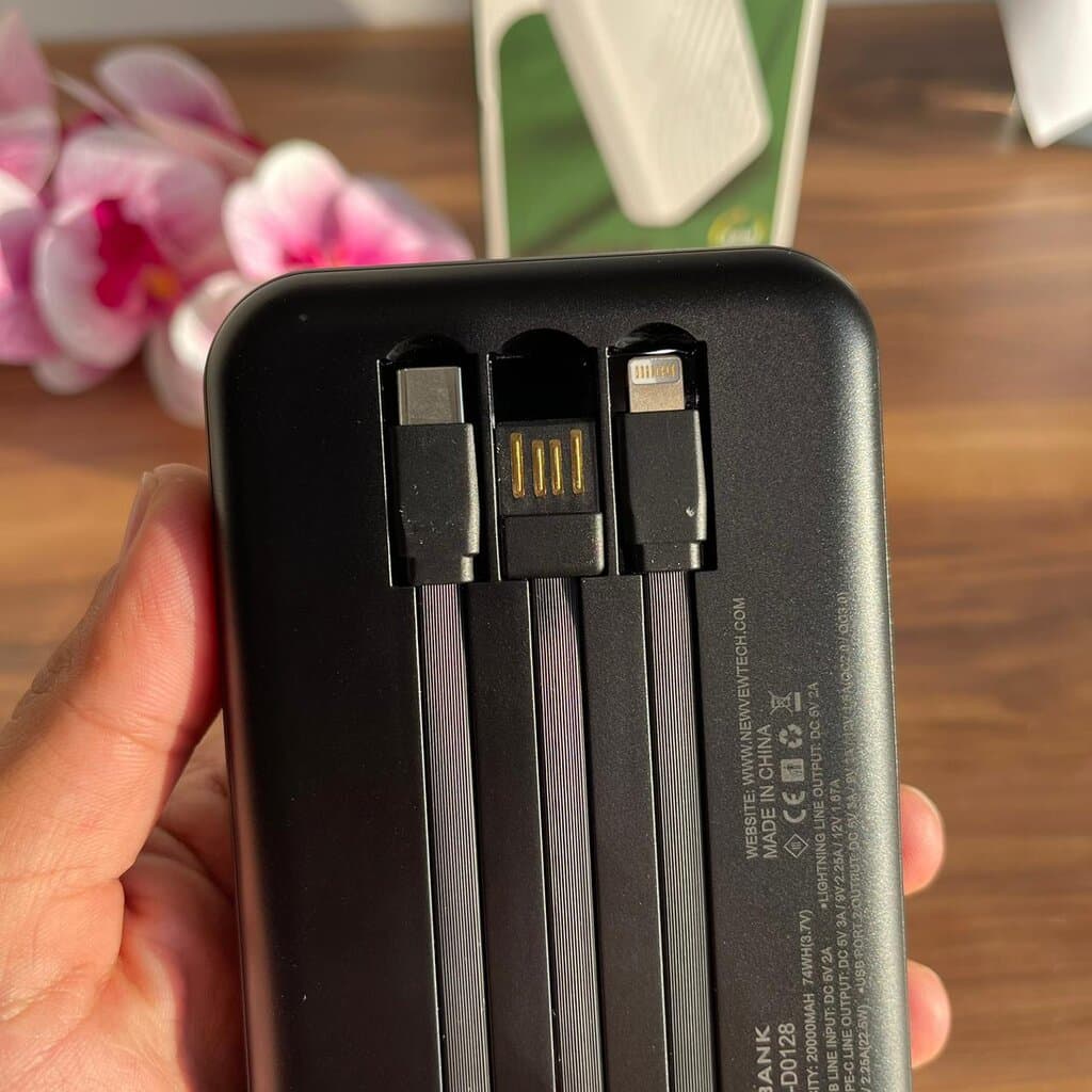 20000mAh Fast Charging Power Bank 2