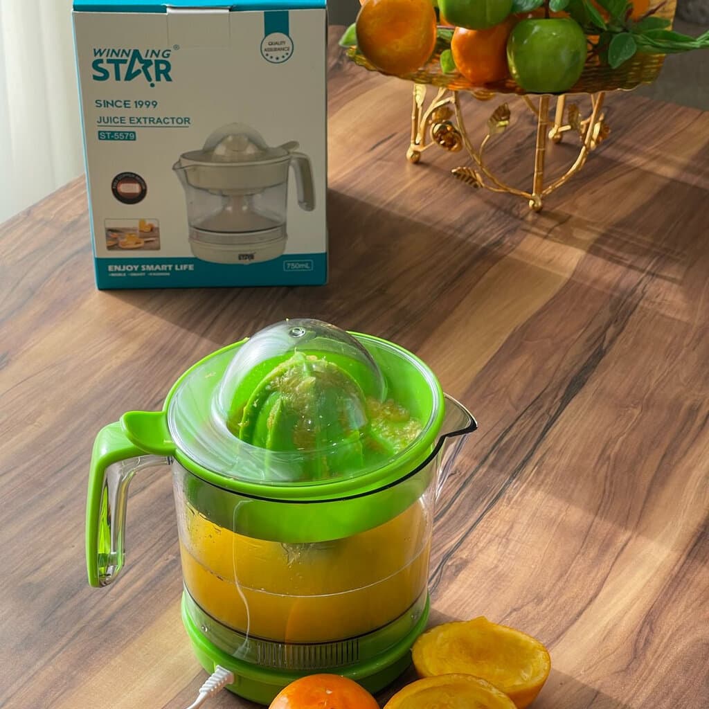 Portable Electric Citrus Juicer 4