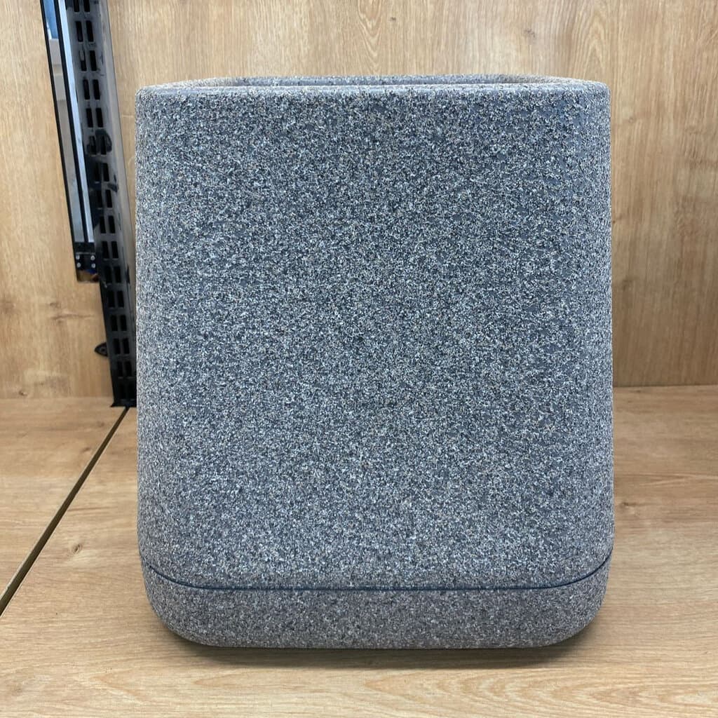 Indoor/Outdoor Modern Plant Pot 4