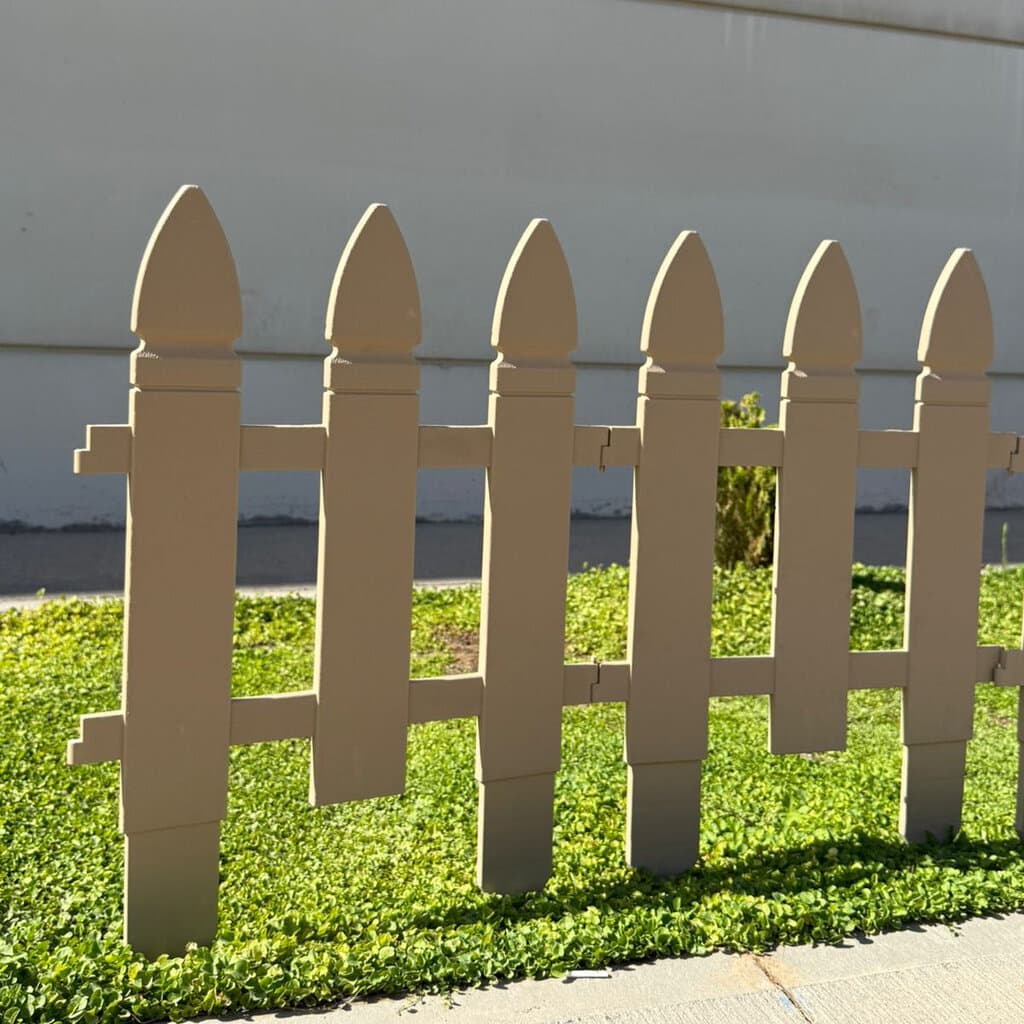Plastic Picket Garden Fence 5