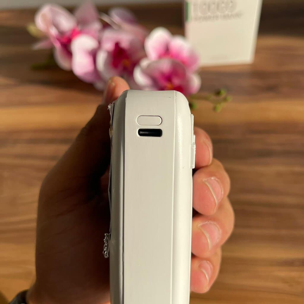10000mAh 4-in-1 Power Bank | Built-in Cables, LED Display & Flashlight 5