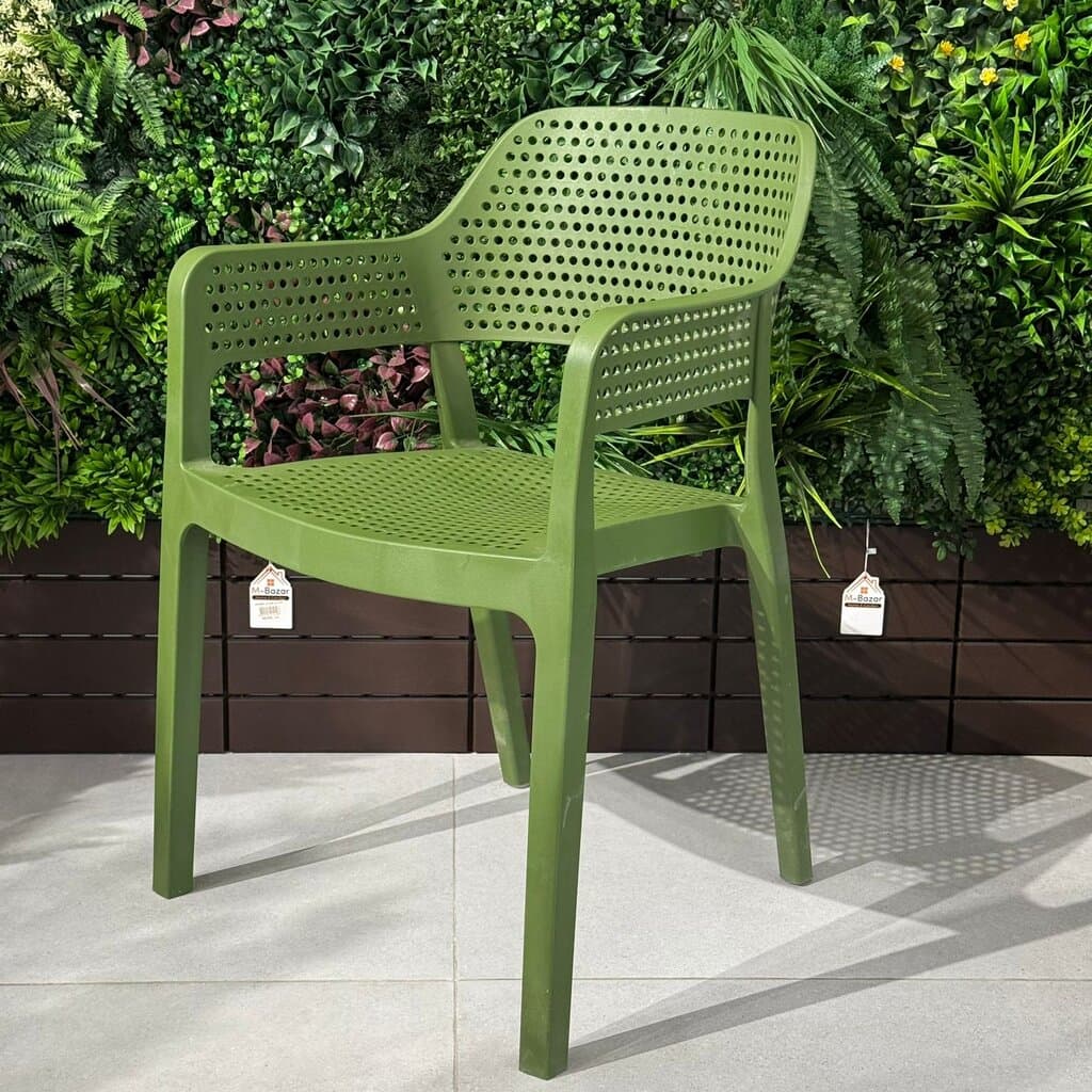Vista Luxe Plastic Outdoor Chair 2