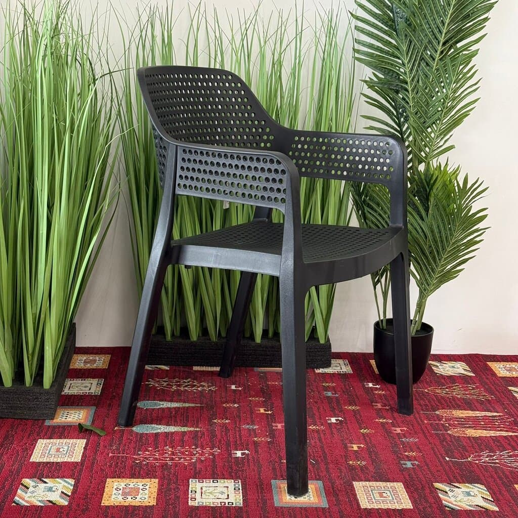 Vista Luxe Plastic Outdoor Chair 9