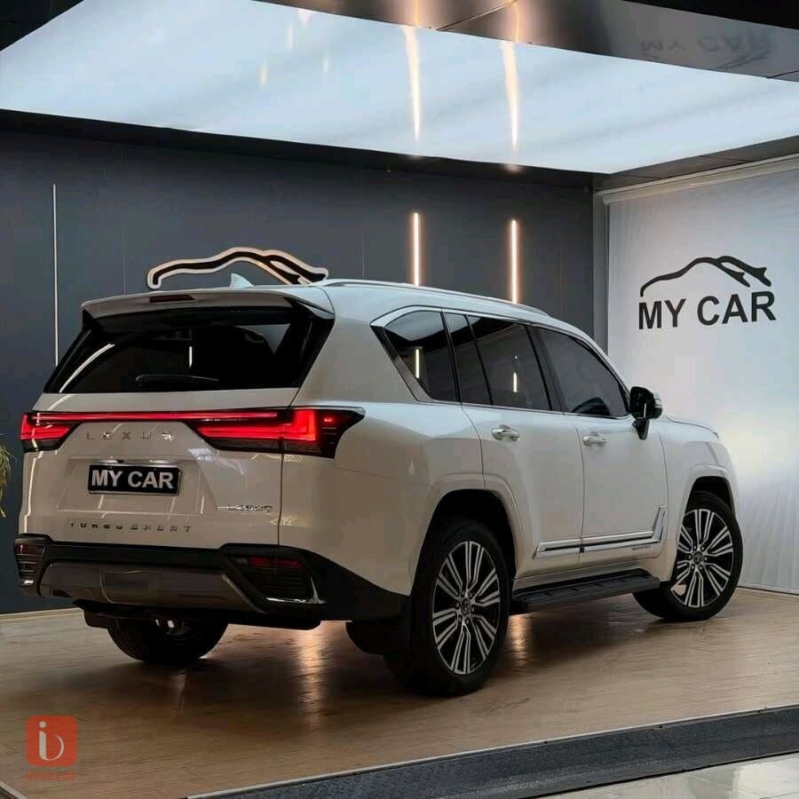 Lexus LX600 F Sport 4