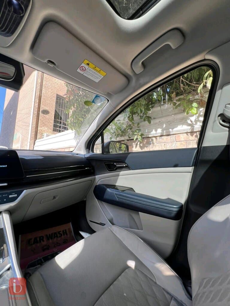 KIA Sportage EX 12