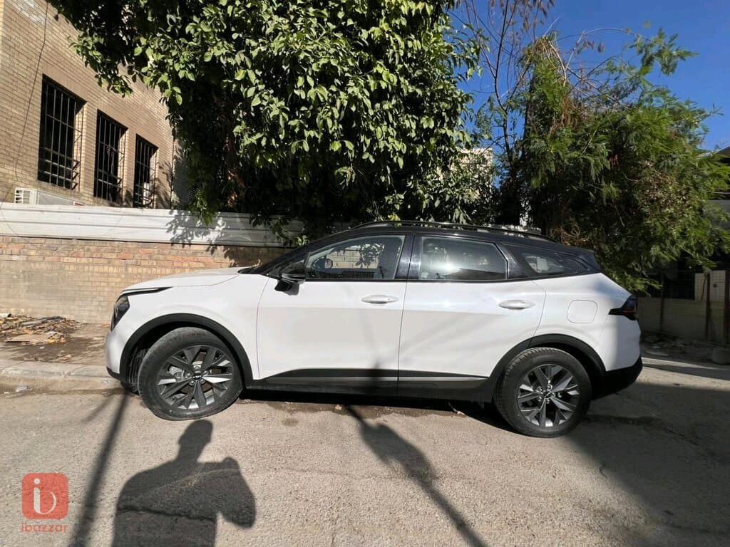 KIA Sportage EX 8