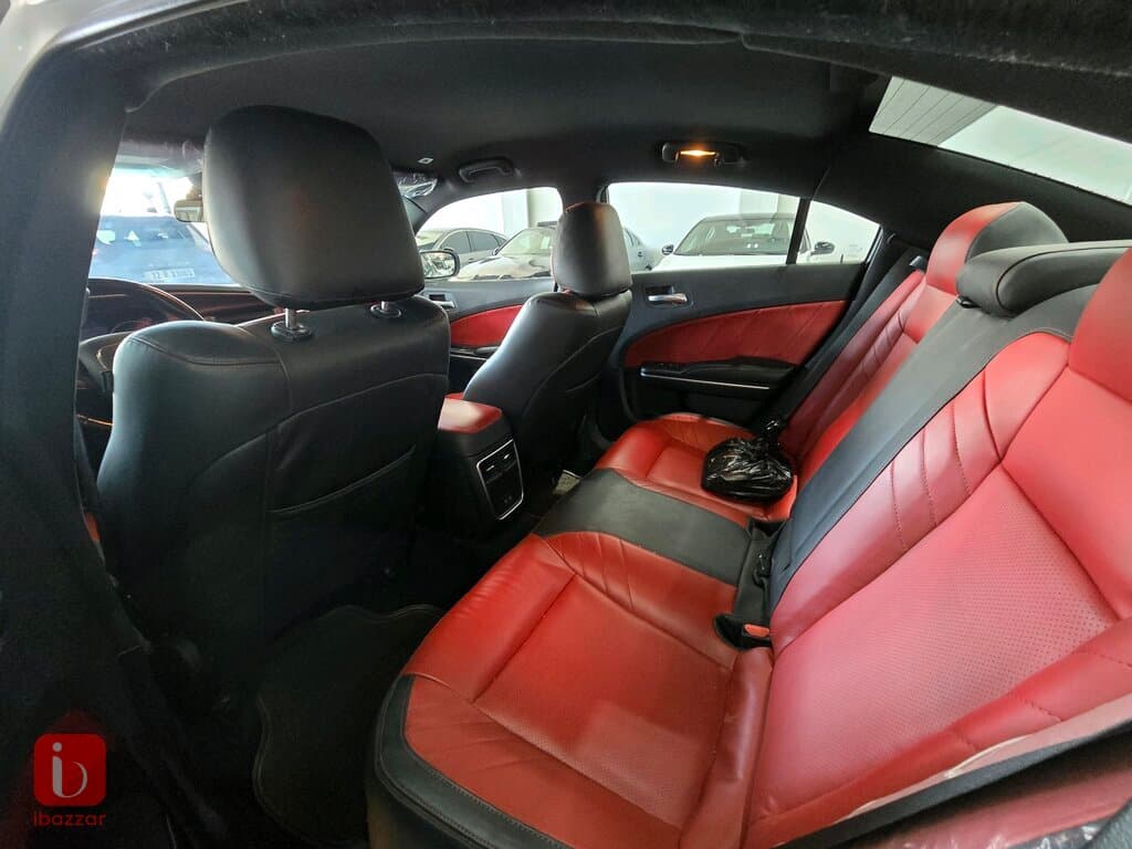 Dodge Charger SXT 6