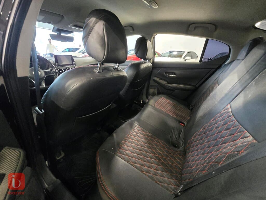 Nissan Sentra SR 5