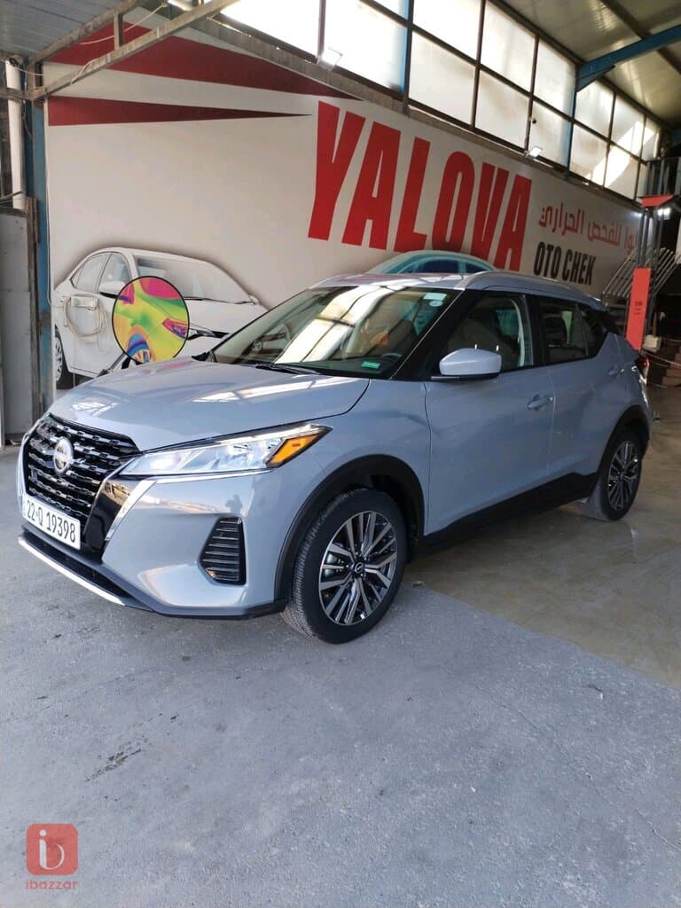 Nissan Kicks SV 17