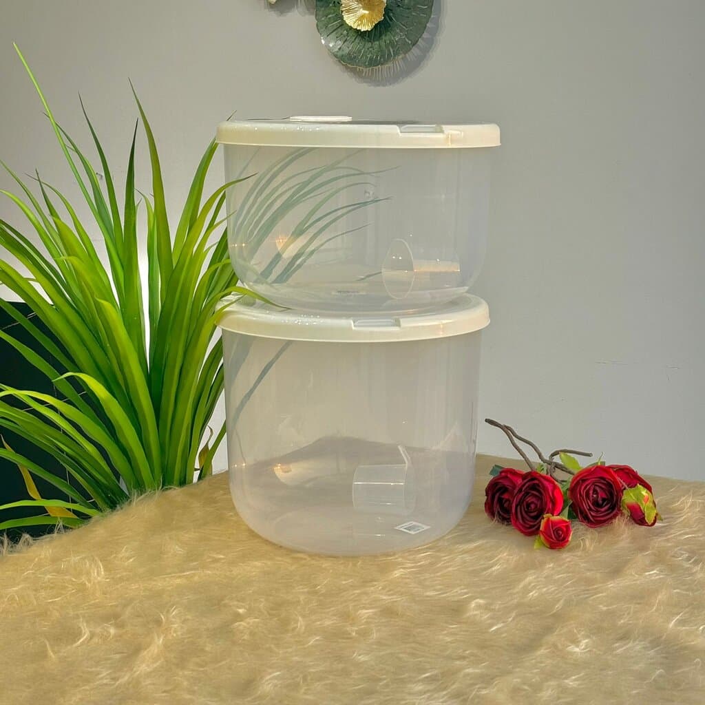 Round Plastic Food Container with Vent Lid 12