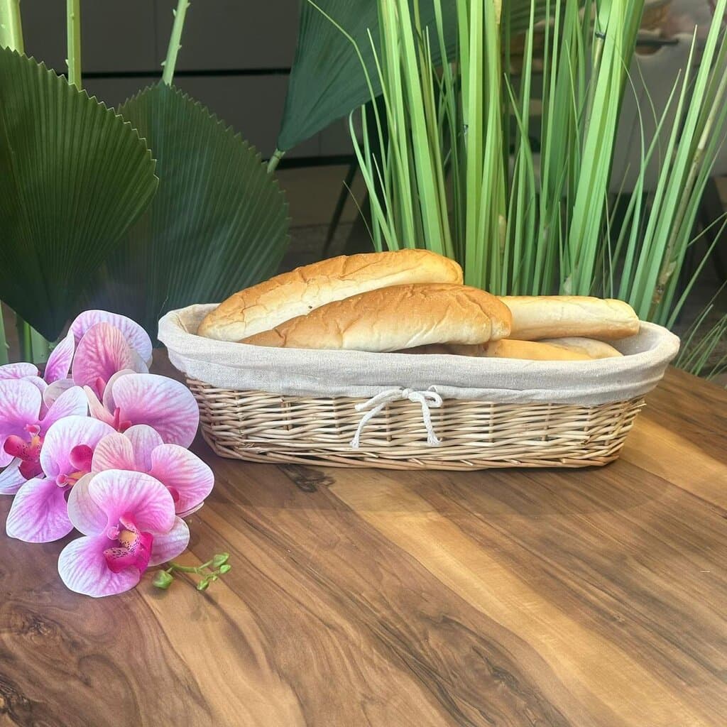 2 Sized Oval Wicker Willow Storage Basket With Cloth Lining