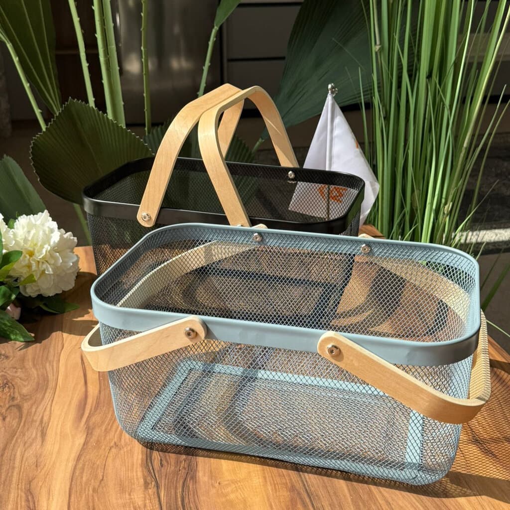 Mesh Storage Basket With Wooden Handle 2