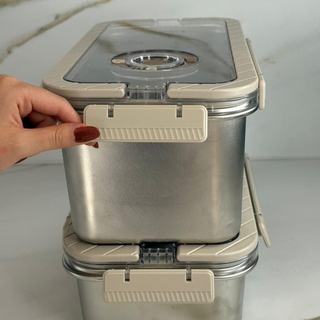 Modern Lock-Lid Food Storage Box 5