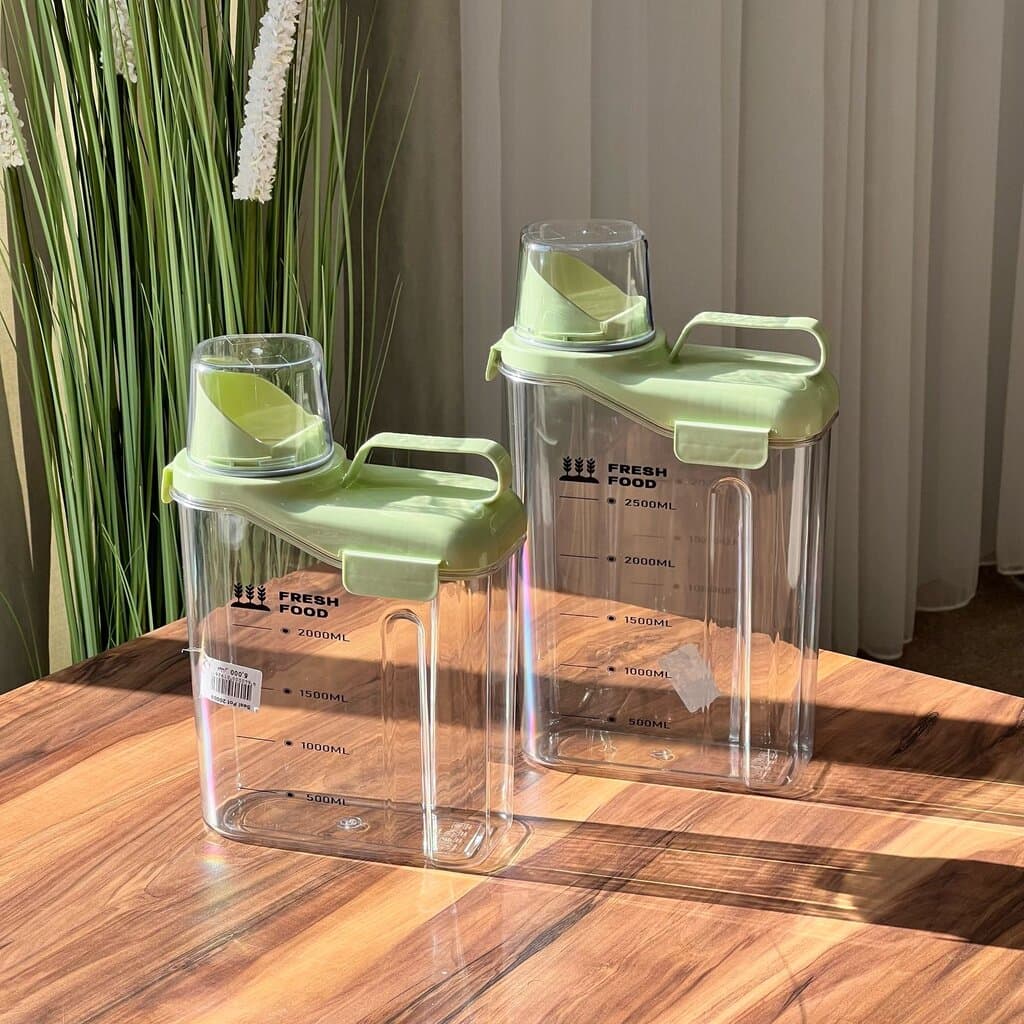 2 Sized Food Box Storage 4