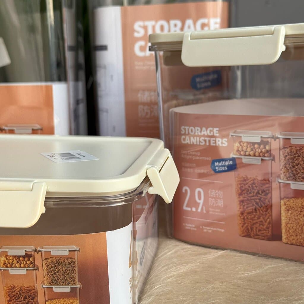 Durable Airtight Food Storage Container 4