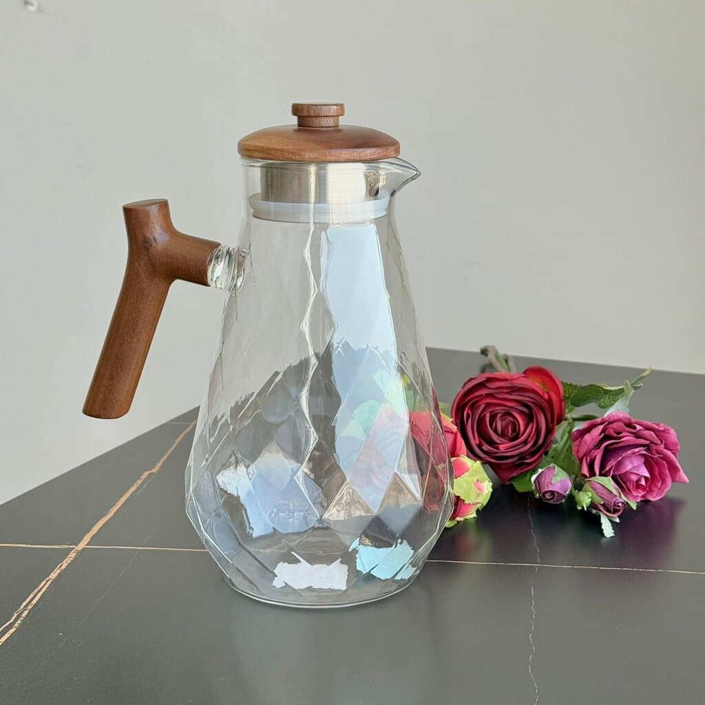 Elegant Diamond-Pattern Glass Pitcher with Wooden Handle & Lid 1