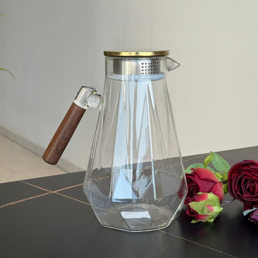 Elegant Diamond-Pattern Glass Pitcher with Wooden Handle & Lid 8