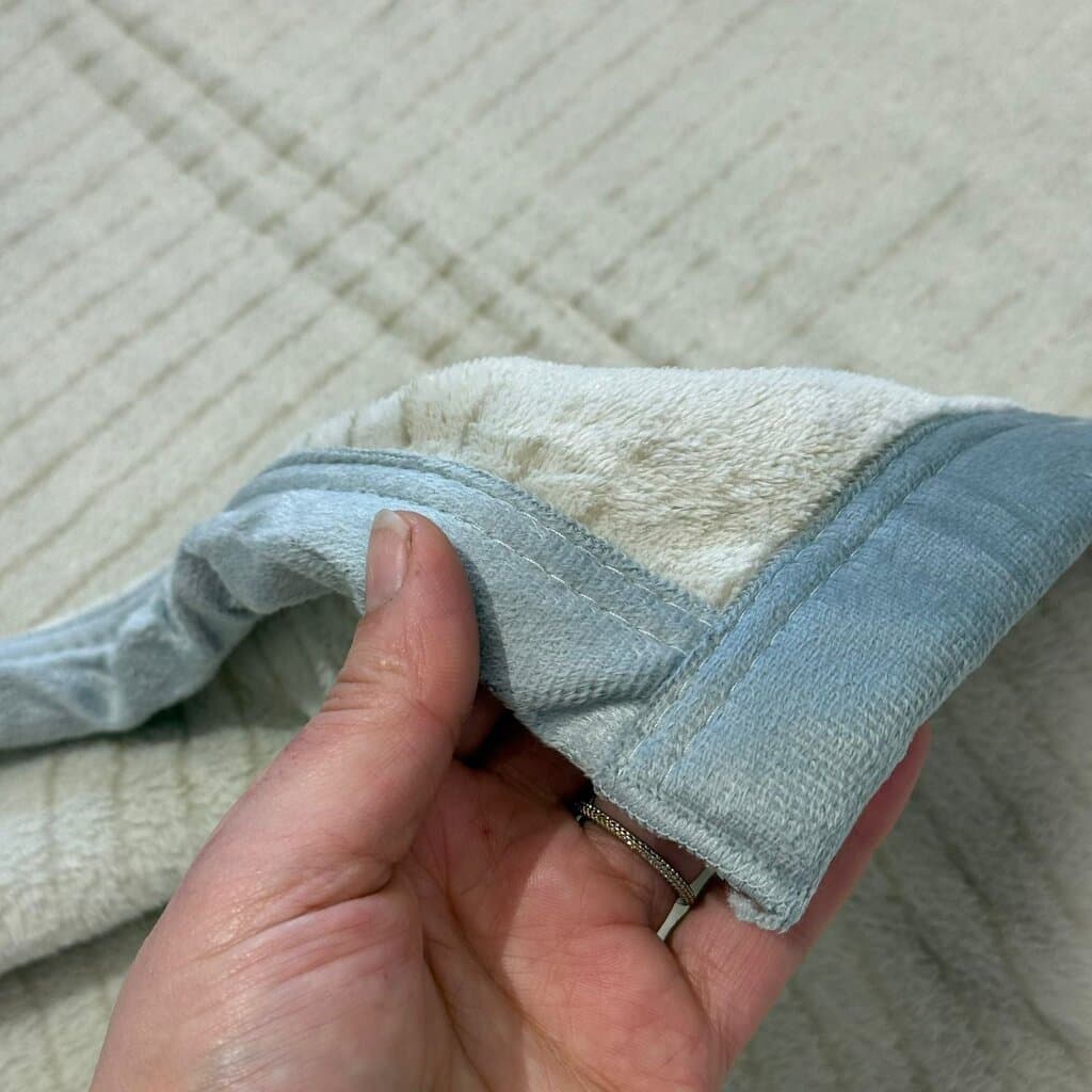 Luxury Reversible Plush Blanket 4