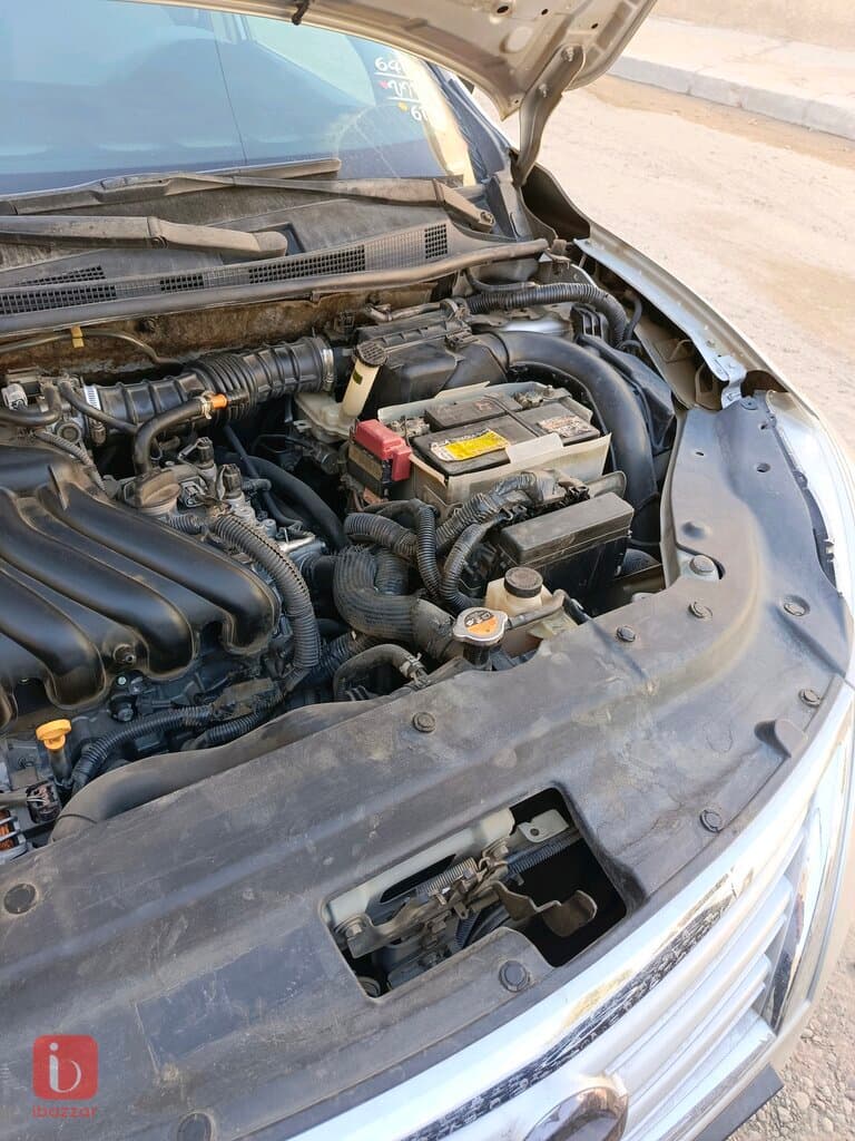 Nissan Sentra 12