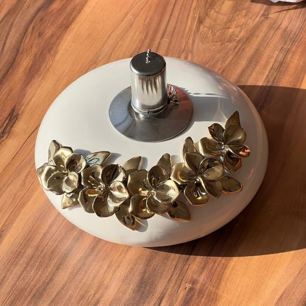 Vintage Golden Floral Oil Lamp 4