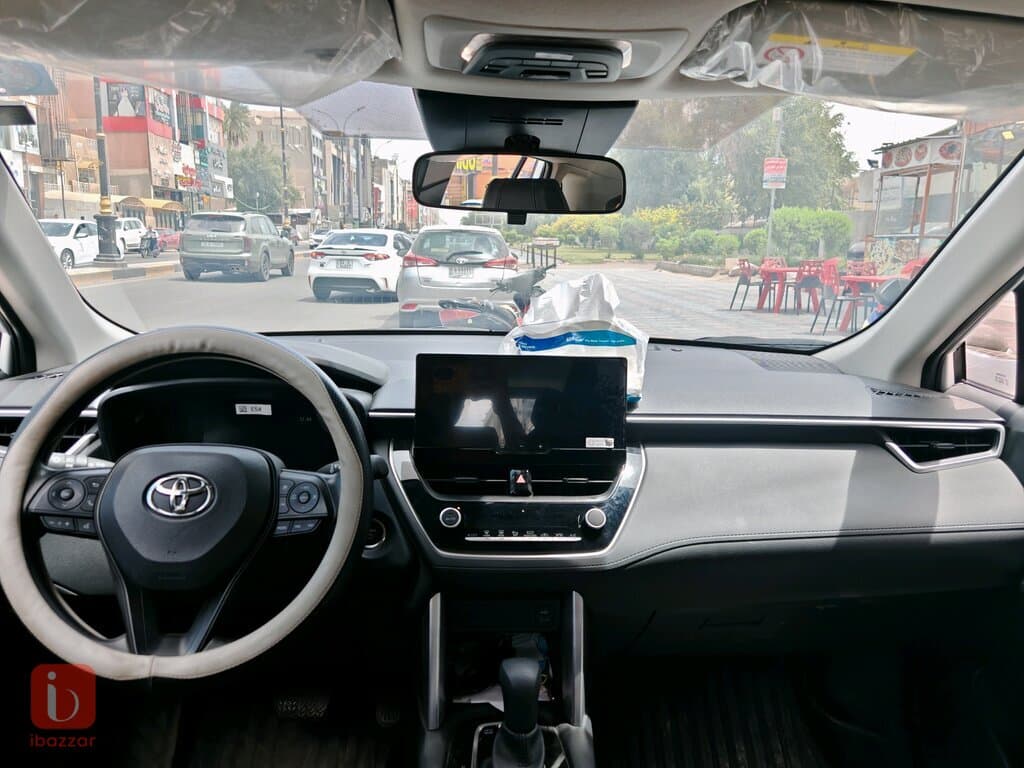 Toyota Corolla Cross 8