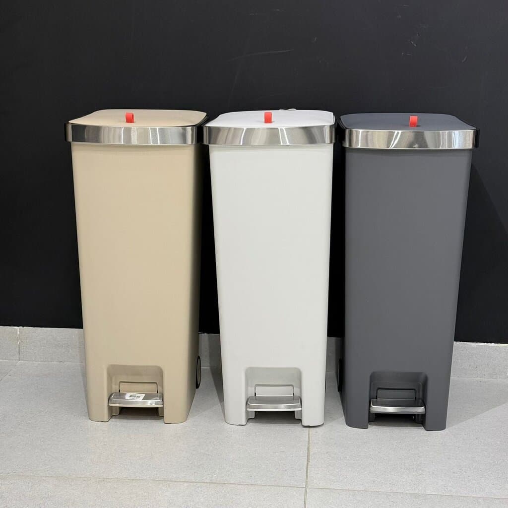 Slim Pedal Waste Bin With Wheels 23