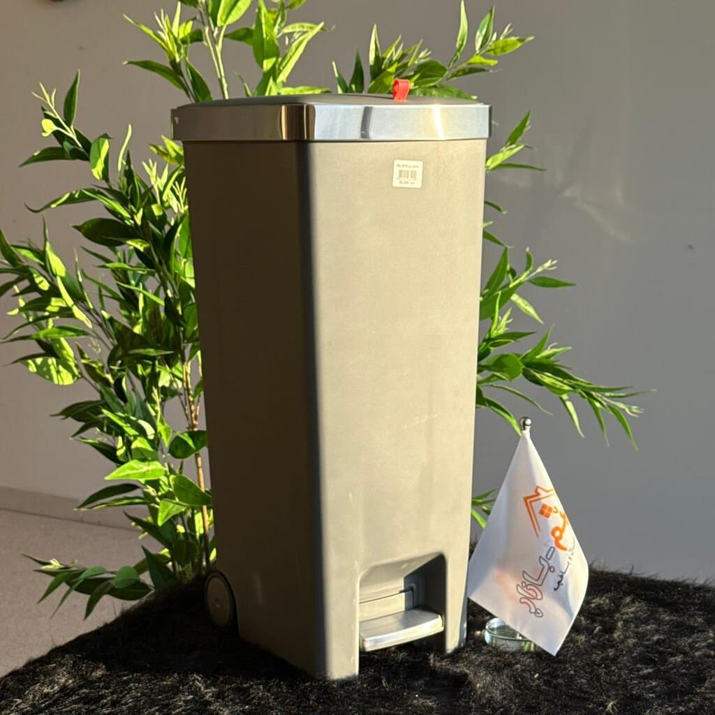 Slim Pedal Waste Bin With Wheels 8
