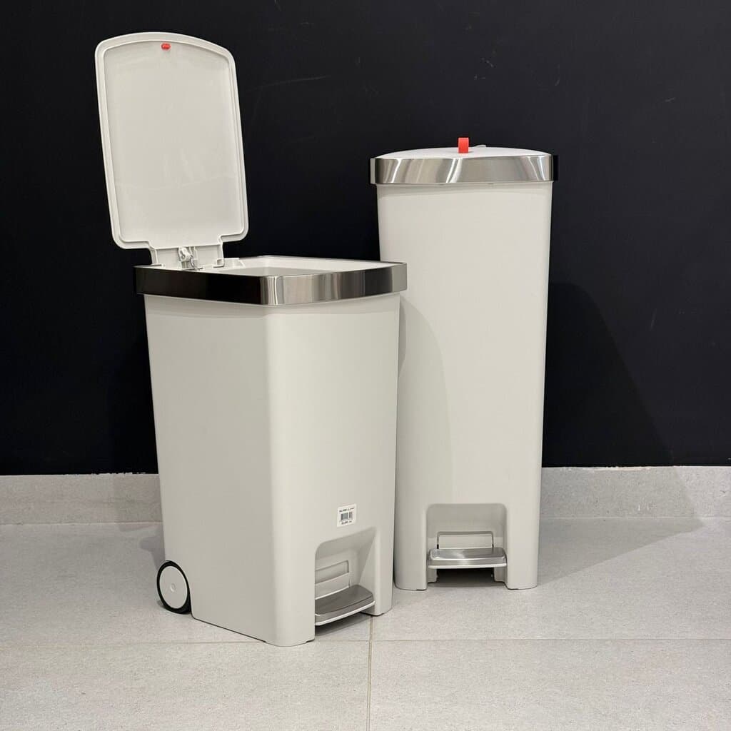 Slim Pedal Waste Bin With Wheels 27